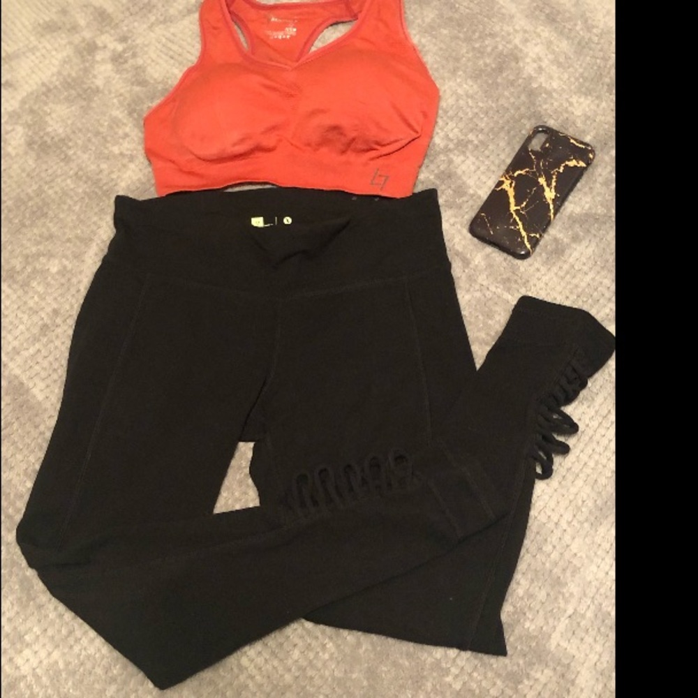 Soft leggings with peakaboo mesh - xersion active